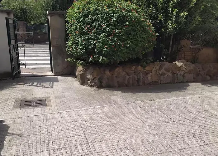 Garbatella Seminterrato * רומא