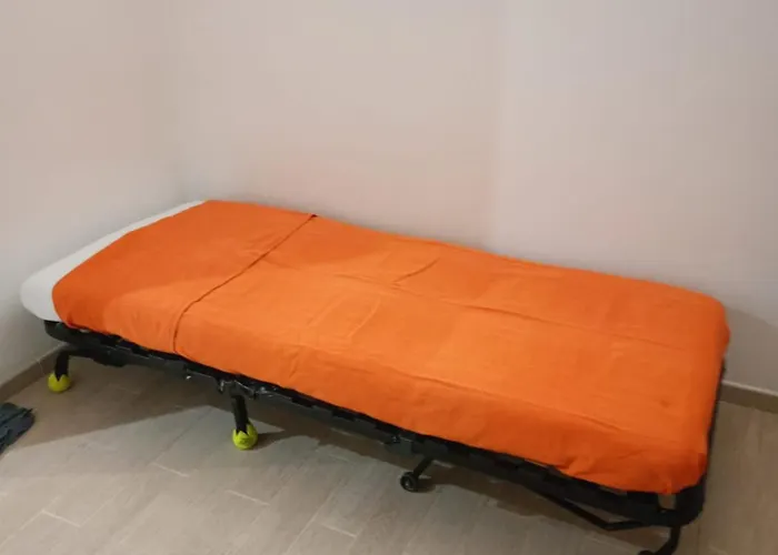 Garbatella Seminterrato Apartamento *